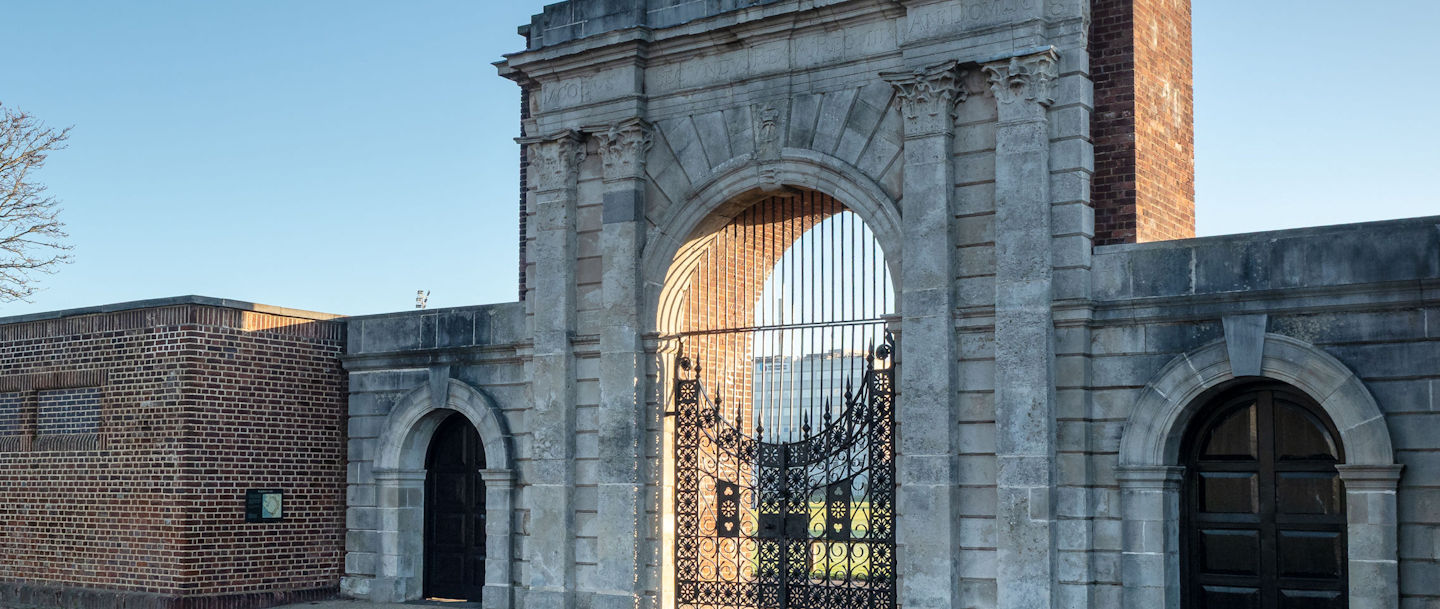 King James' Gate